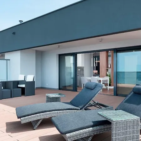 The View Gardenia Apartment *